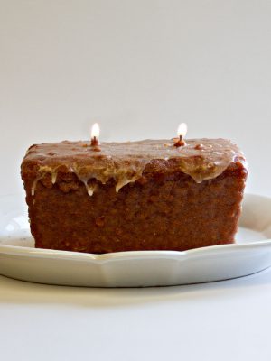 Carrot Cake 2 Wick Loaves